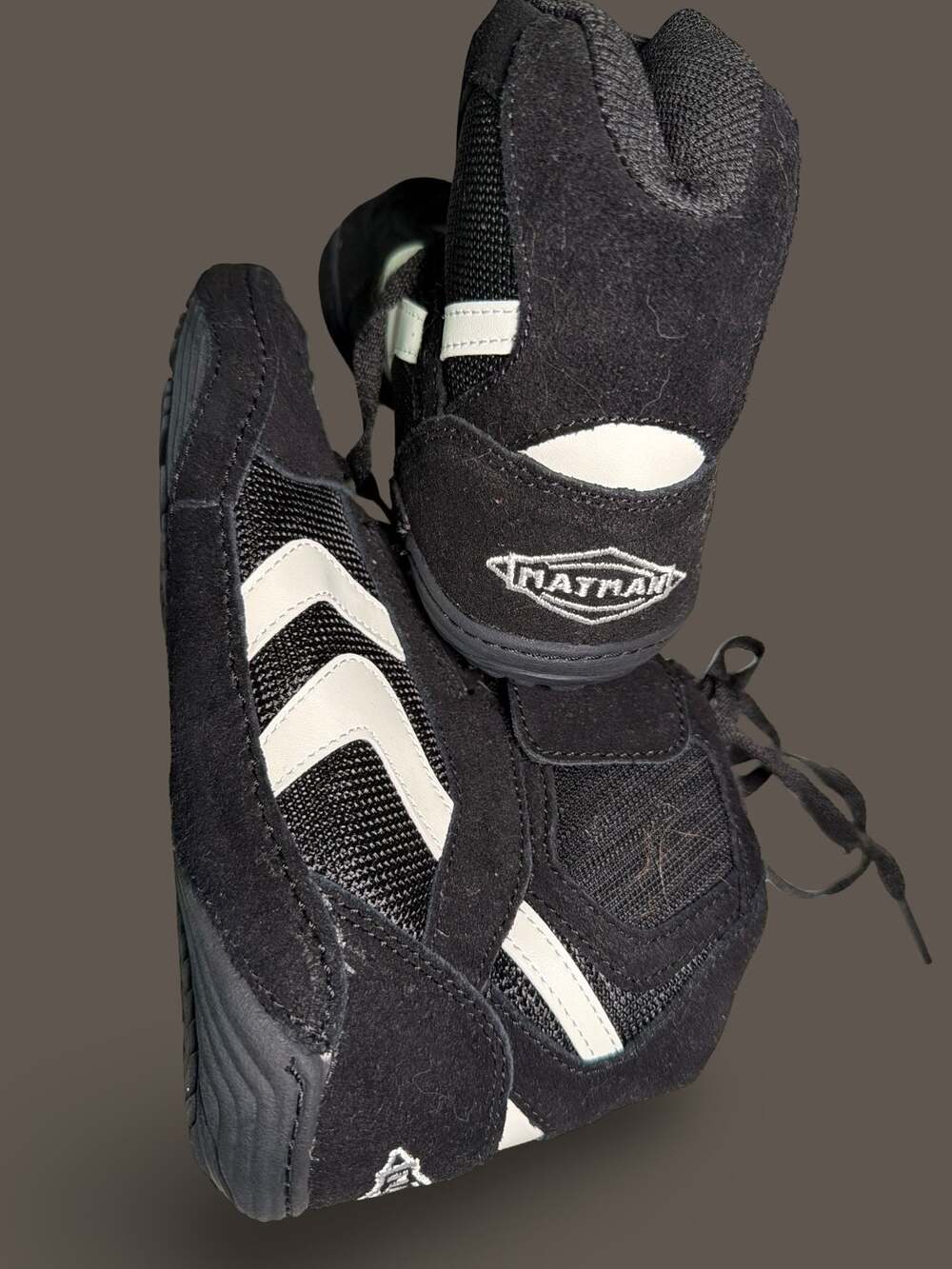 Matman S025 Youth Wrestling Shoes Black/White Size 4